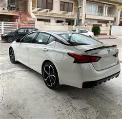 نيسان ألتيما